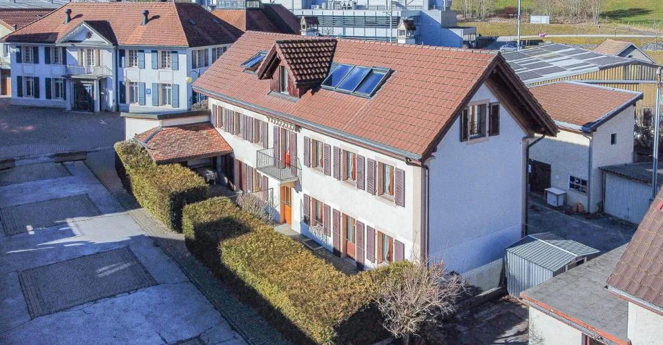 Maison familiale avec garage au cœur de Fleurier