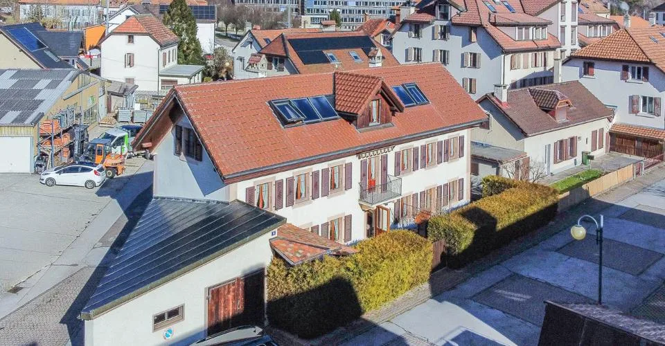 Maison familiale avec garage au cœur de Fleurier