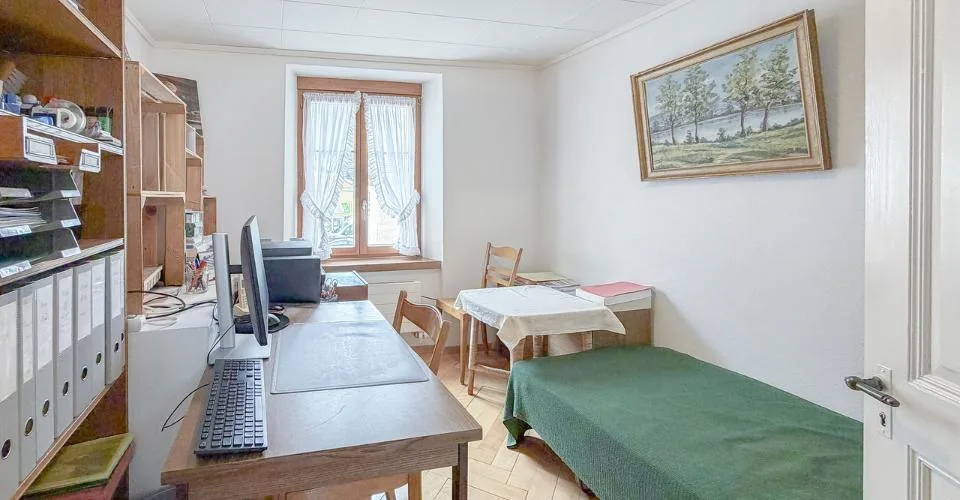 Maison familiale avec garage au cœur de Fleurier