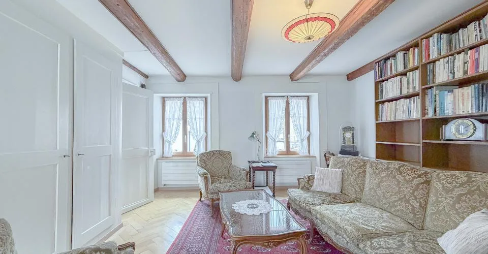 Maison familiale avec garage au cœur de Fleurier