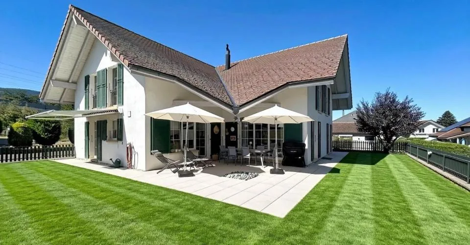 Spacieuse villa familiale de caractère avec vaste jardin