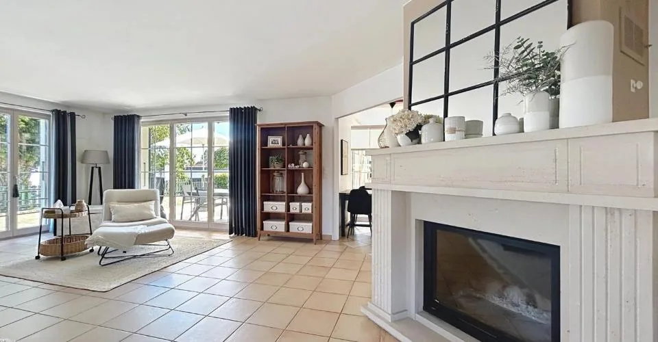 Spacieuse villa familiale de caractère avec vaste jardin – Foto 3 von 13