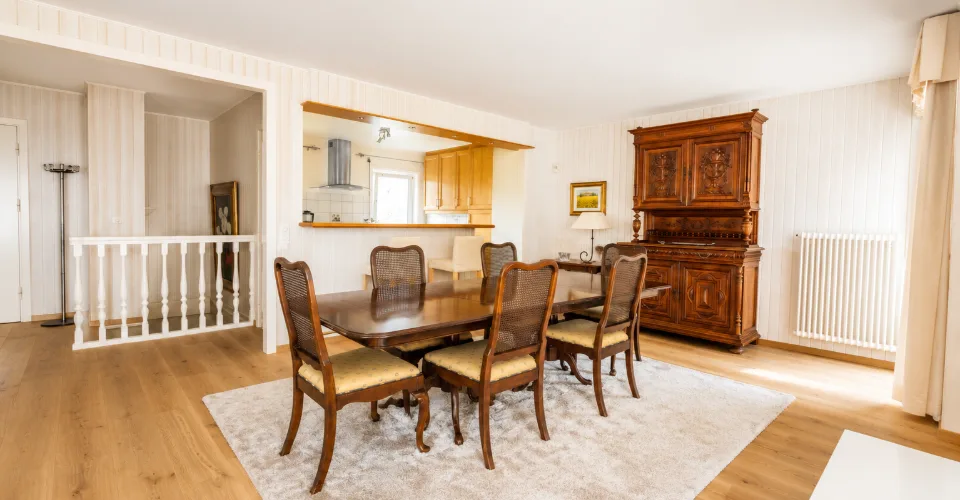 Élégante villa familiale au cœur de Collonge-Bellerive – photo 9 of 27