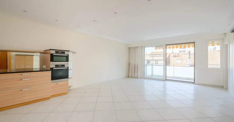 Appartement spacieux 6.5 pièces / Rive Droite