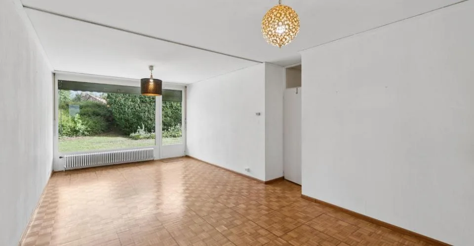 Villa de plain-pied avec jardin à rénover – photo 4 sur 43