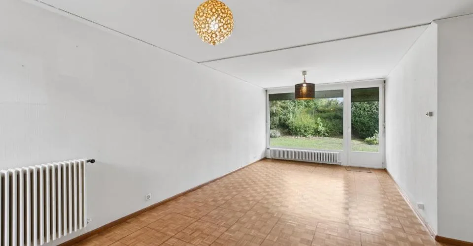 Villa de plain-pied avec jardin à rénover – photo 8 sur 43