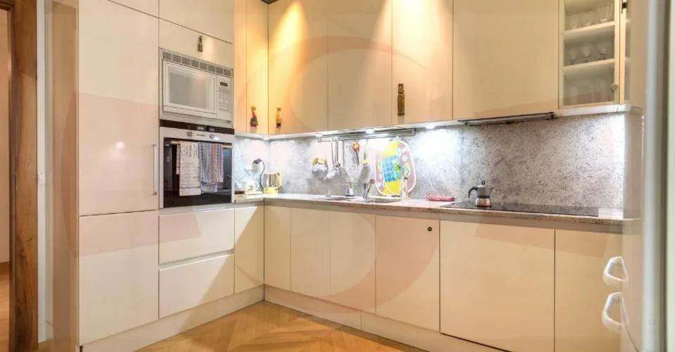 Rare appartement proche de l'église Russe – Foto 6 von 10