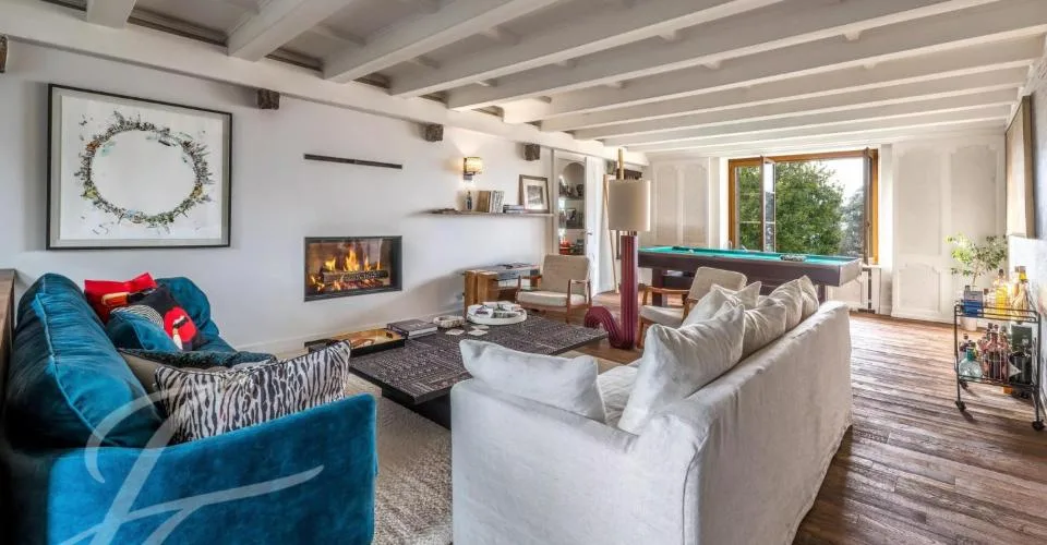 EXCLUSIVITÉ - Belle maison de village avec vue panoramique sur le lac