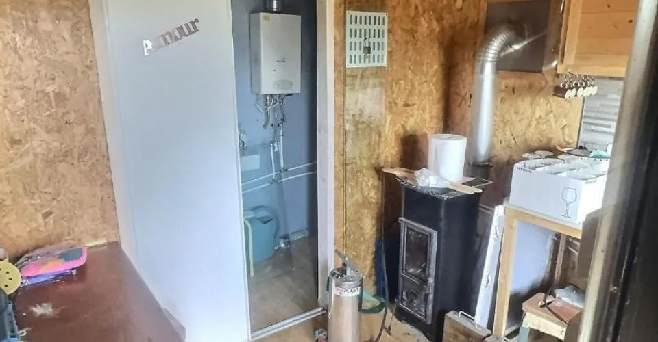 Cabanon de jardin aménagé avec terrain pour amoureux de la nature