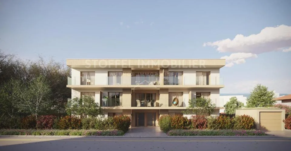 Spacious 5-room apartment with two large balconies