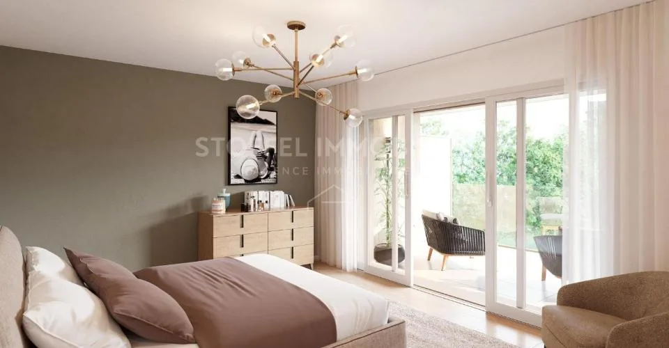 Spacious 5-room apartment with two large balconies