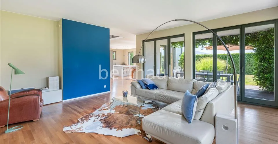 VANDOEUVRES - EXCLUSIVITE - Magnifique villa avec vue sur le Mont-Blanc