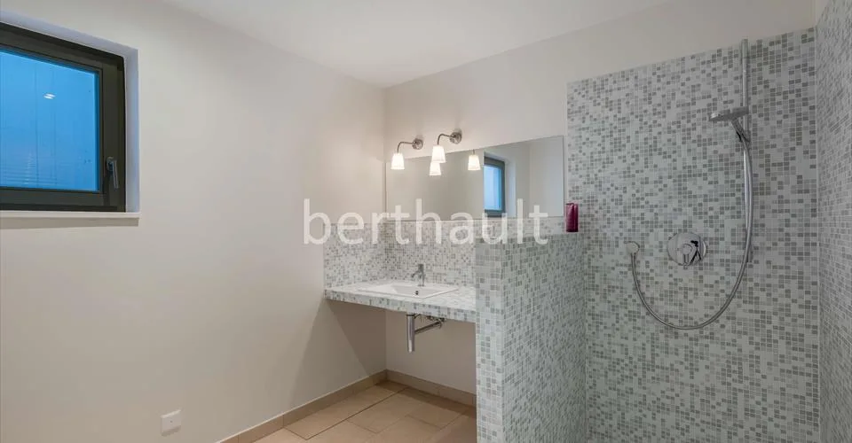 VANDOEUVRES - EXCLUSIVITE - Magnifique villa avec vue sur le Mont-Blanc