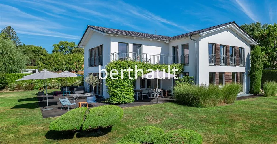 VANDOEUVRES - EXCLUSIVITE - Magnifique villa avec vue sur le Mont-Blanc