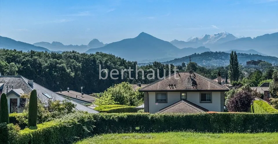 VANDOEUVRES - EXCLUSIVITE - Magnifique villa avec vue sur le Mont-Blanc