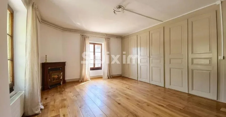 Belle demeure avec jardin