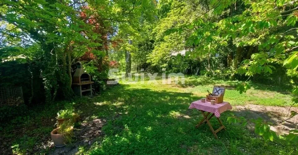 Belle demeure avec jardin