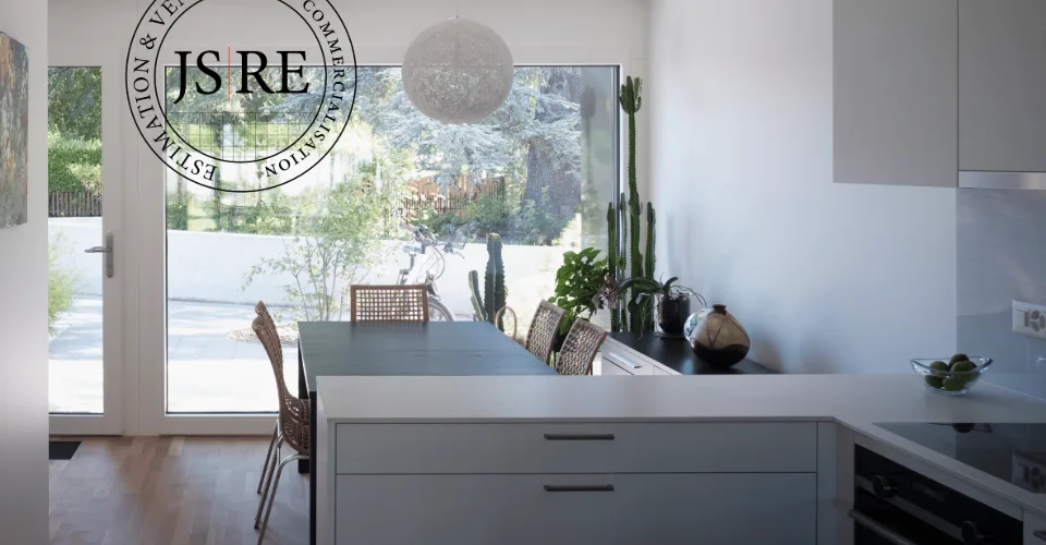 𝐓𝐫𝐢𝐩𝐥𝐞𝐱 𝐜𝐨𝐧𝐭𝐞𝐦𝐩𝐨𝐫𝐚𝐢𝐧 – Un idéal de vie de village en pleine ville