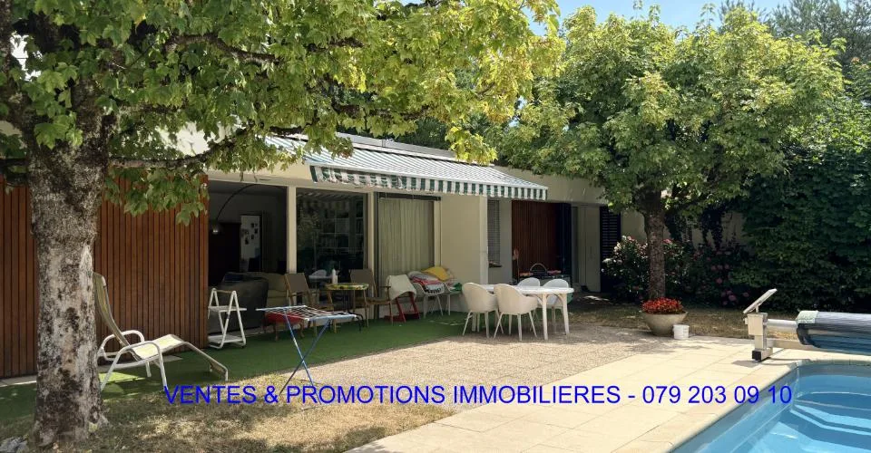VILLA DE PLAIN-PIED AVEC PISCINE SUR PARCELLE de 1'280 m2 - CHENE-BOUGERIES