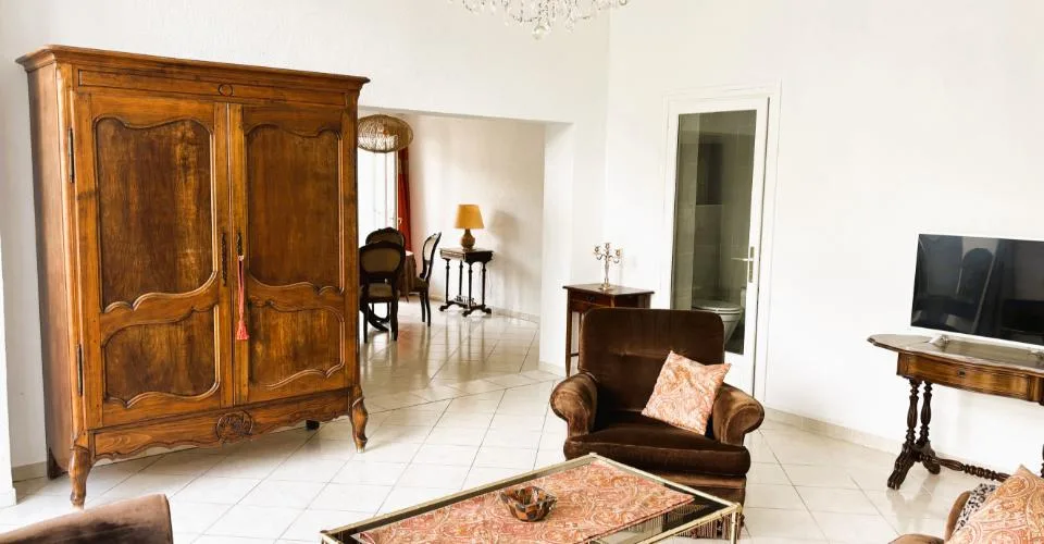 CHARMANTE VILLA MITOYENNE