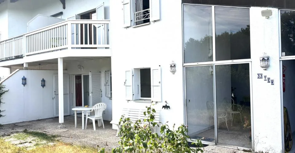 CHARMANTE VILLA MITOYENNE
