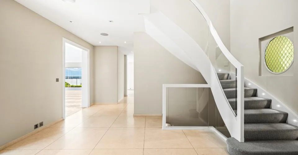 ANIERES - Magnifique villa avec vue panoramique sur le lac CHF 9,900,000.–
