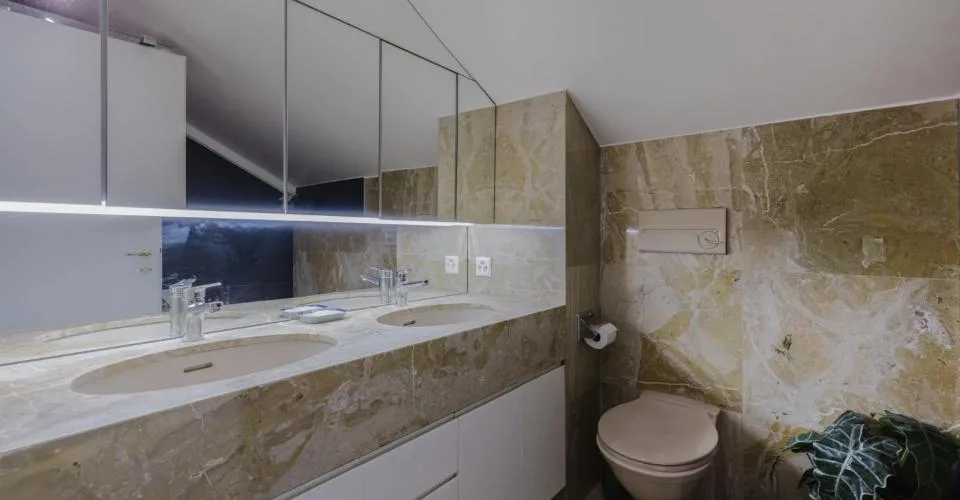 Appartement de 5 pièces avec vue sur le lac et la Cathédrale