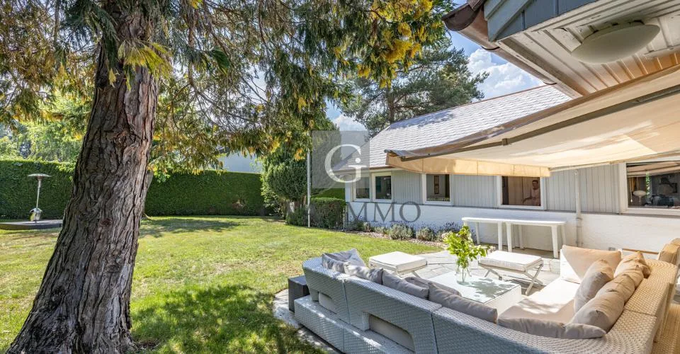 Superbe villa au calme absolu sur parcelle magnifiquement arborée