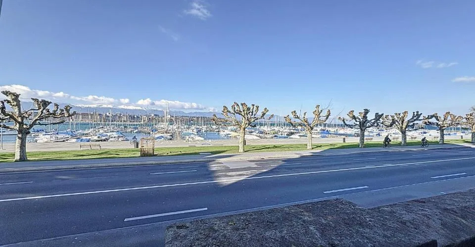 OPPORTUNITE UNIQUE ET SITUATION EXCEPTIONNELLE à GENEVE