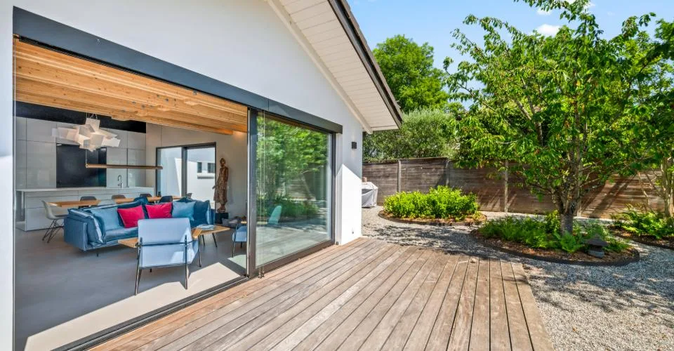 EXCLUSIVITÉ: COLLONGE BELLERIVE - Magnifique Villa individuelle avec jardin