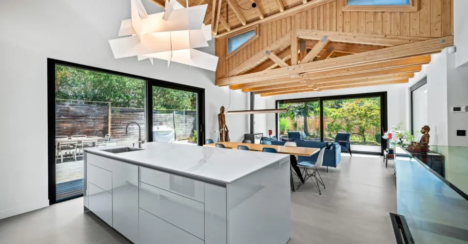 EXCLUSIVITÉ: COLLONGE BELLERIVE - Magnifique Villa individuelle avec jardin
