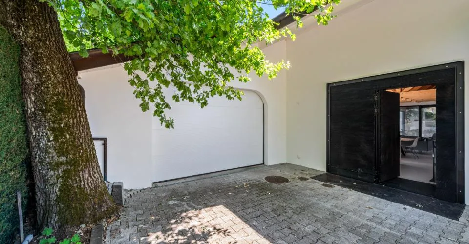 EXCLUSIVITÉ: COLLONGE BELLERIVE - Magnifique Villa individuelle avec jardin