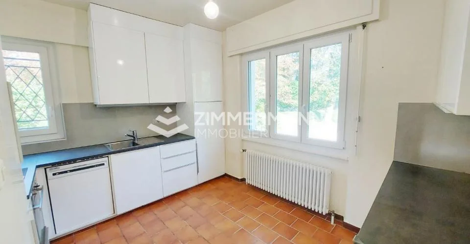 Genthod - Villa familiale sur superbe parcelle arborée de 2892m²