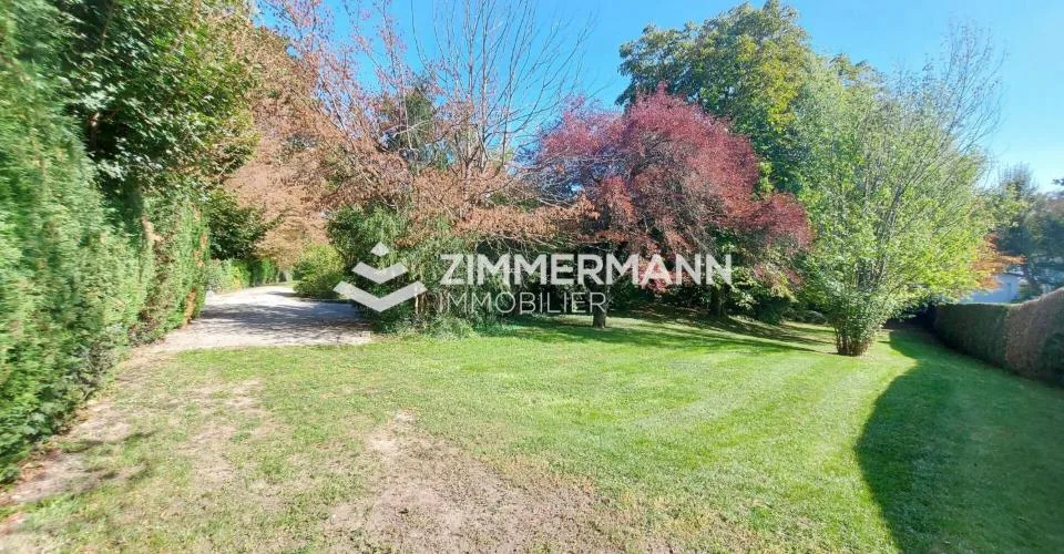 Genthod - Villa familiale sur superbe parcelle arborée de 2892m²