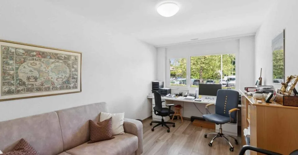 En exclusivité ! Immeuble mixte divisé en deux logements de plain-pied