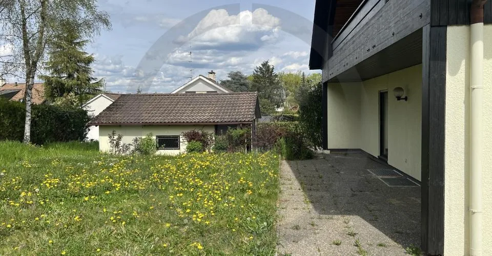 Très belle maison individuelle à vendre à Genthod.