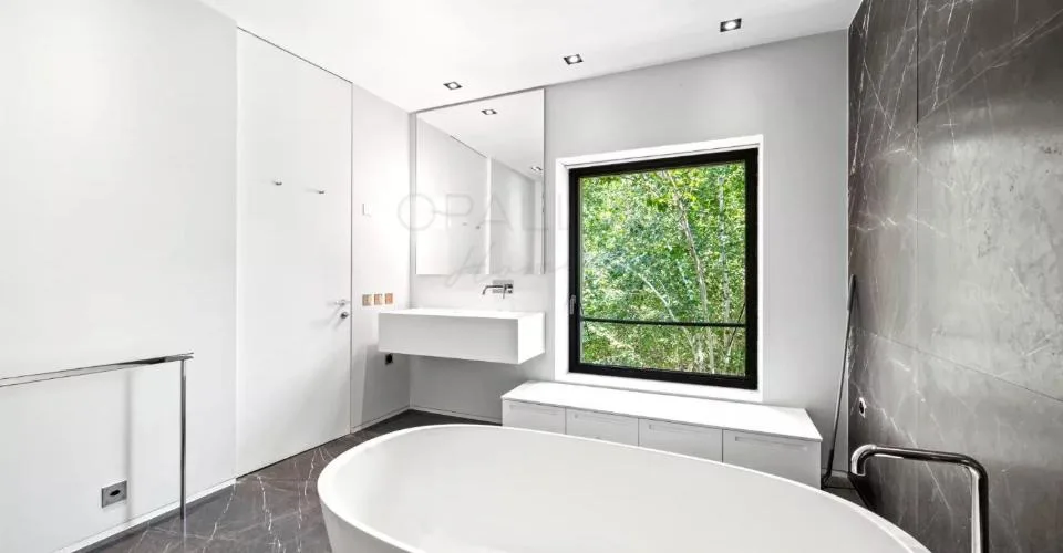 Propriété d'exception du 18e siècle, parcelle de 3,136 m² et piscine i