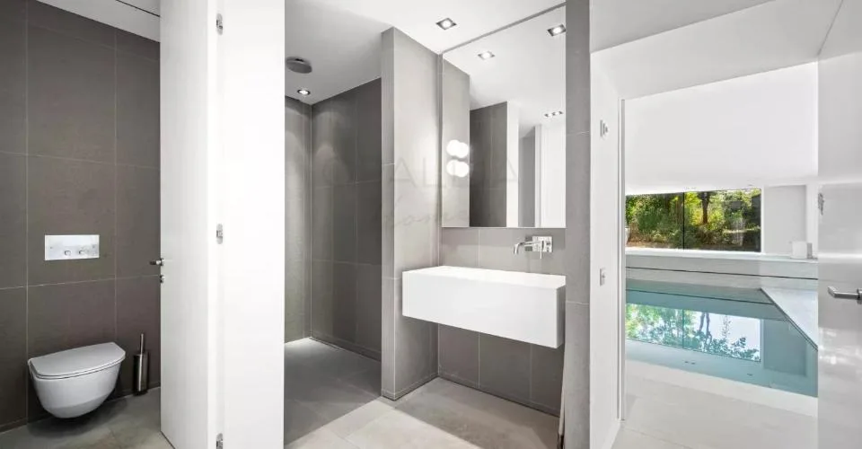 Propriété d'exception du 18e siècle, parcelle de 3,136 m² et piscine i