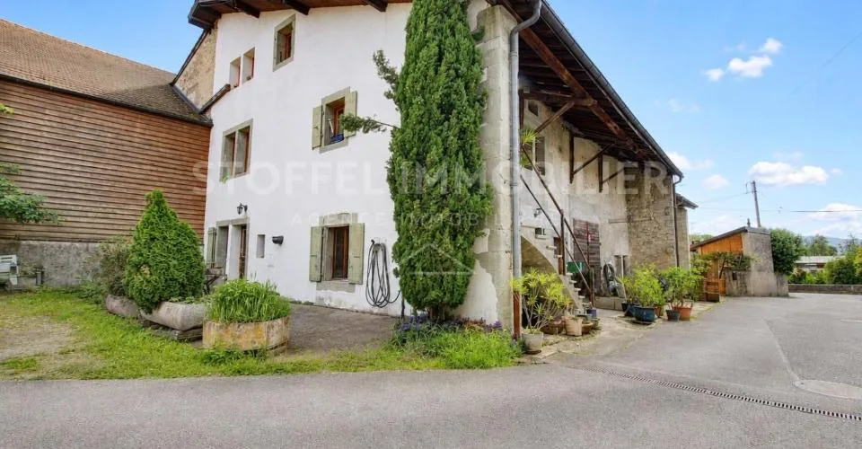 Maison villageoise avec 3 appartements - Exclusivité