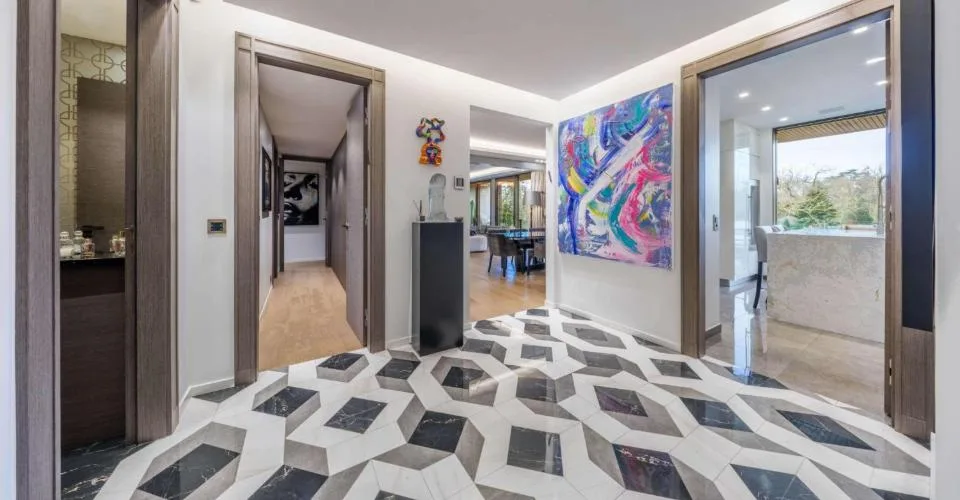Attique en duplex d'exception avec vaste terrasse panoramique