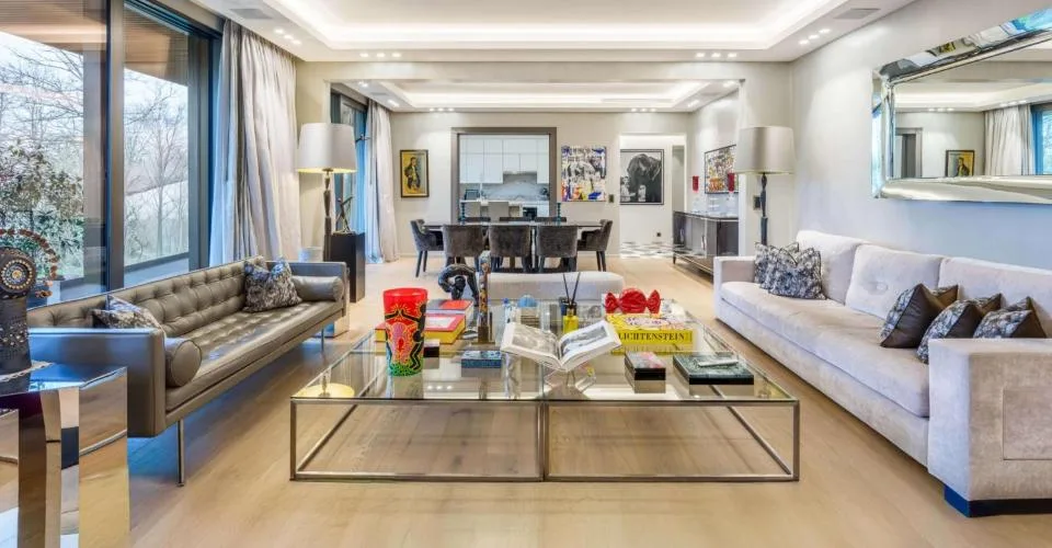 Attique en duplex d'exception avec vaste terrasse panoramique