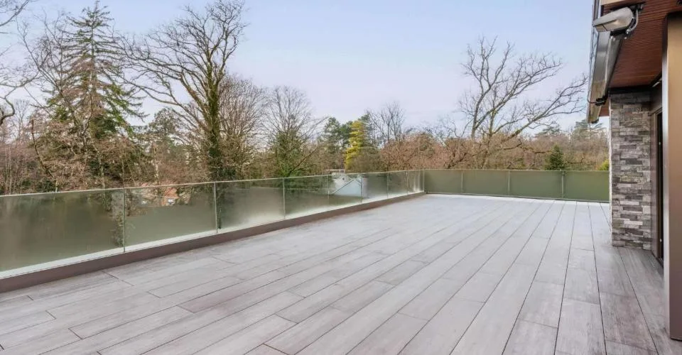 Attique en duplex d'exception avec vaste terrasse panoramique