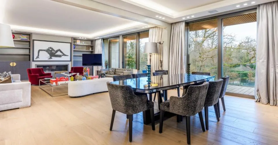 Attique en duplex d'exception avec vaste terrasse panoramique