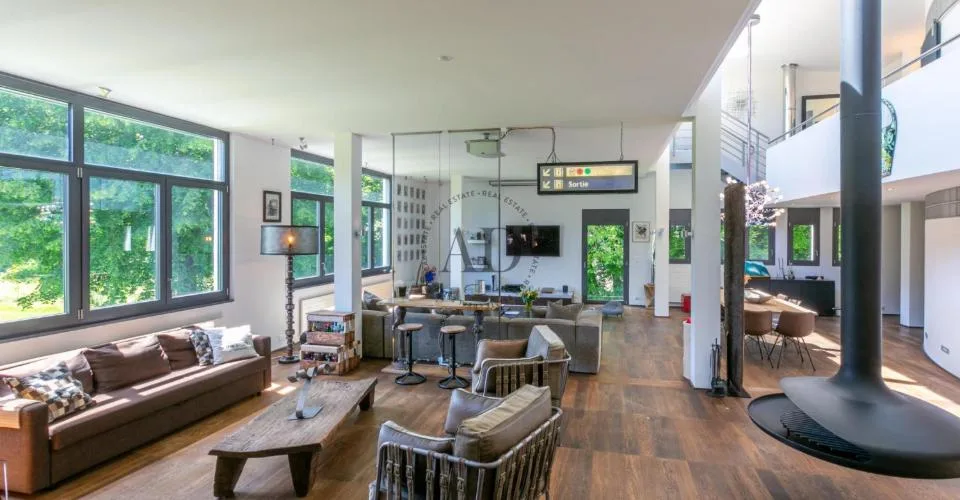 Rare à la vente: Loft proche de Carouge
