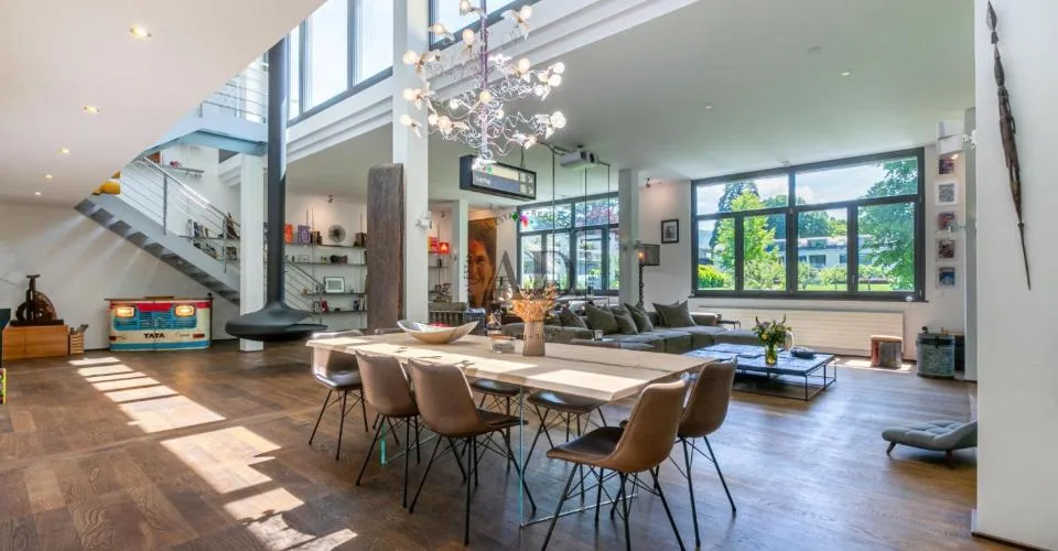 Rare à la vente: Loft proche de Carouge