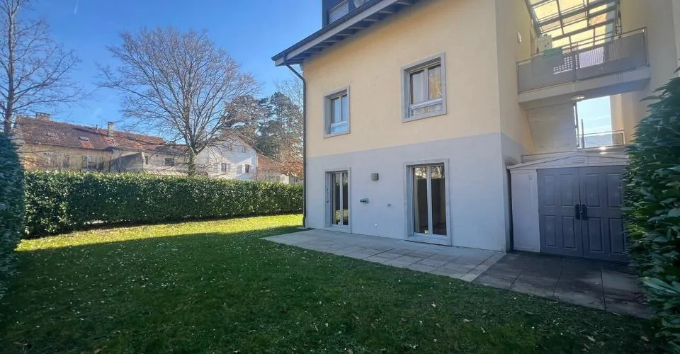 Appartement de 4 pièces avec terrasse et jardin