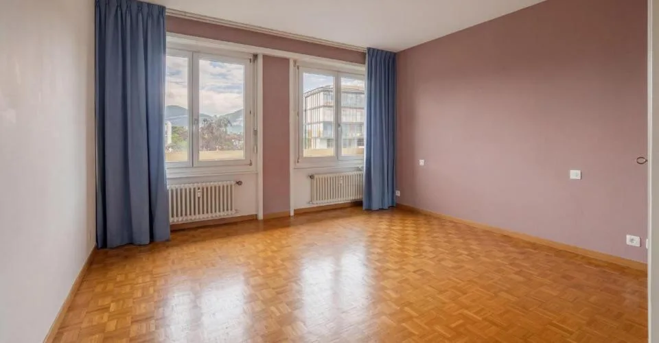 Co-exclusivité à Florissant - appartement traversant