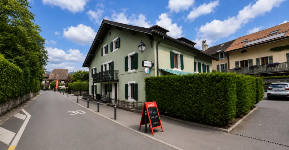 Immeuble locatif de rendement au coeur de Céligny