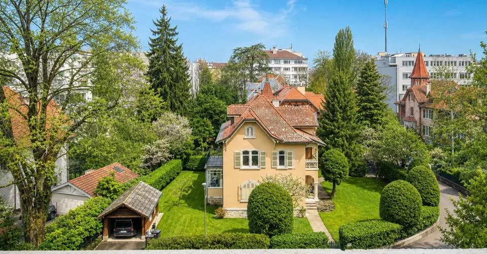 En exclusivité - Charmant 2 pièces avec balcon - En SI