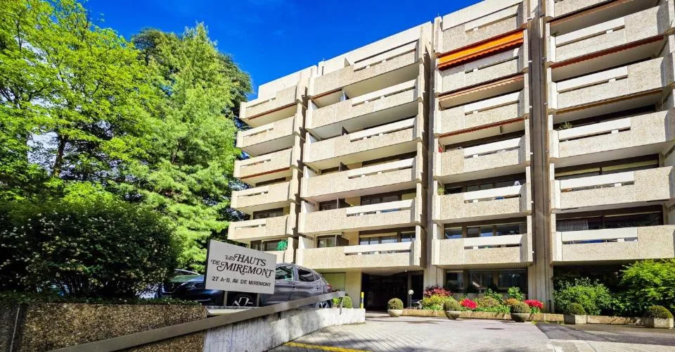 En exclusivité - Charmant 2 pièces avec balcon - En SI
